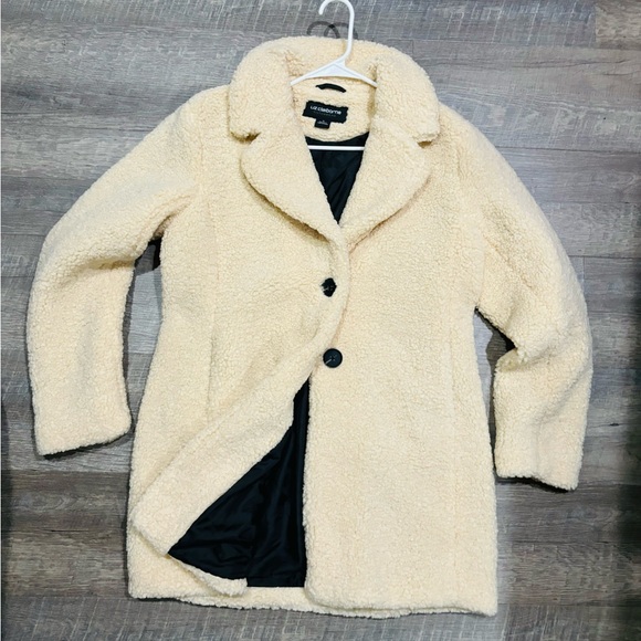 LIZ CLAIBORNE TEDDY COAT. (MED) - Picture 10 of 14